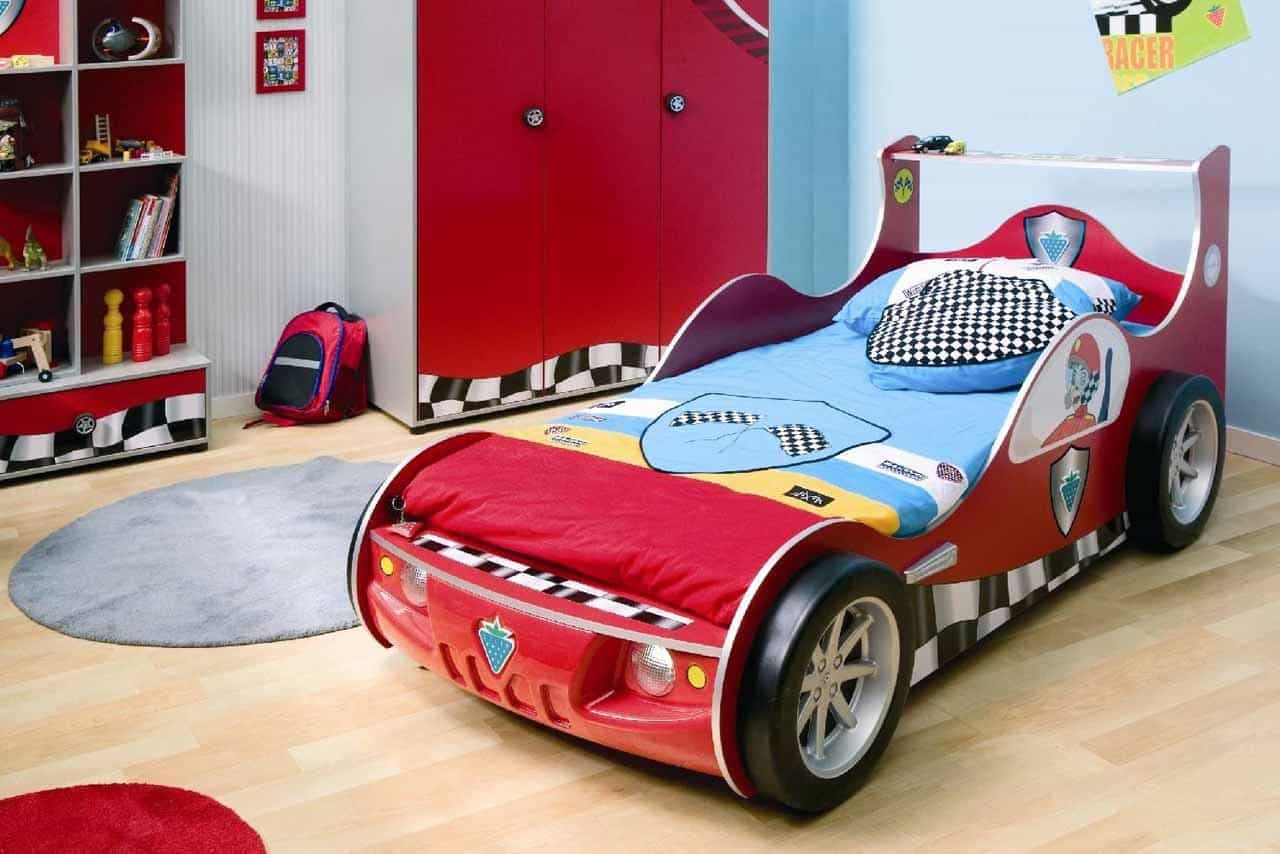 kamar tidur anak mobil balap