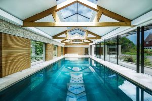 8 desain kolam renang indoor anti-mainstream