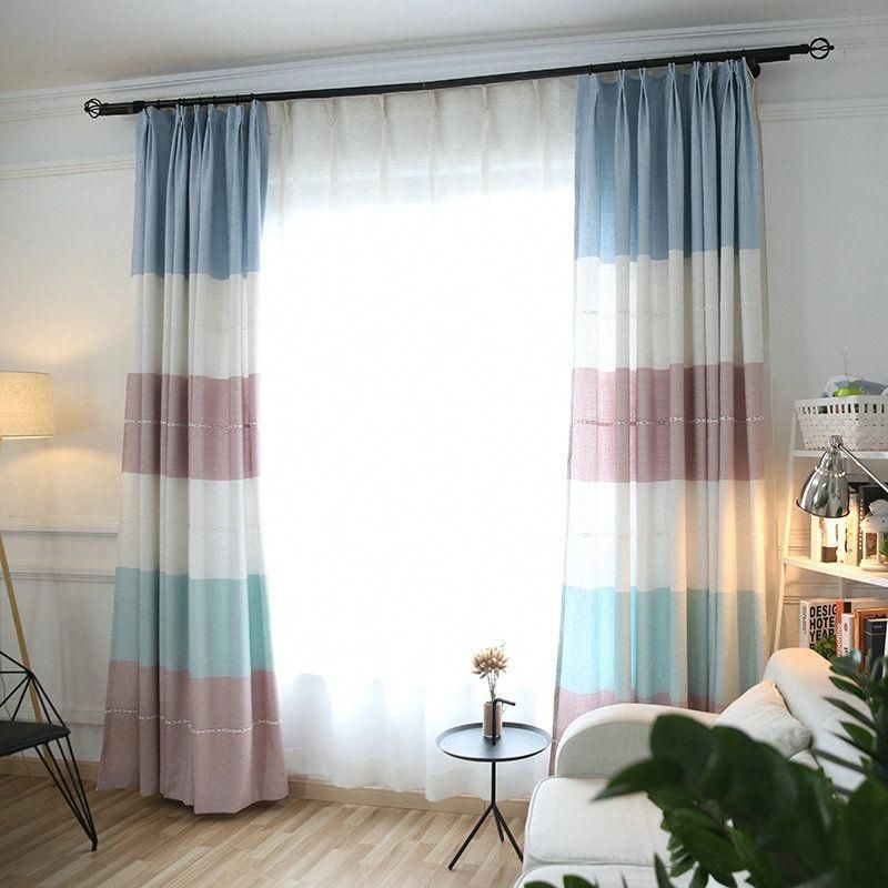 Gorden rumah minimalis dengan motif garis horizontal
