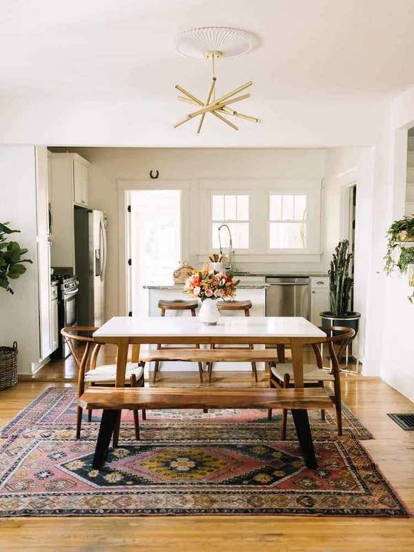 Sesuaikan karpet ruang makan dengan tema ruangan